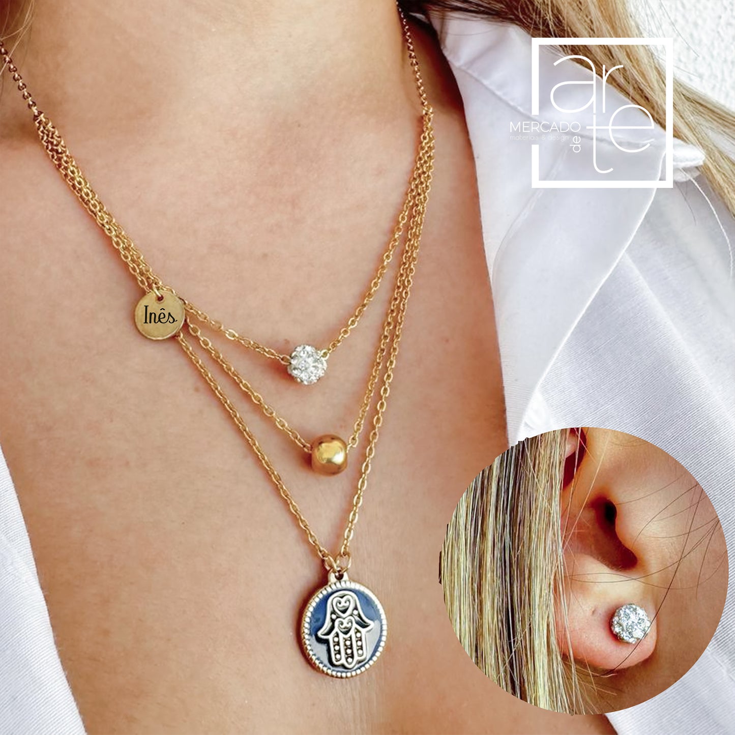Conjunto de colar triplo e brincos em aço inoxidável e zircónias, medalha pequena para personalizar com nome ou inicial.
