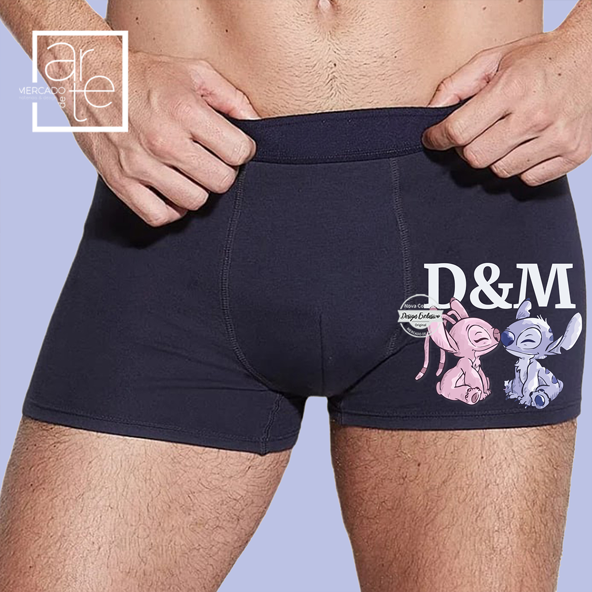 Novidade! Mais um modelo de boxer super giro, o presente ideal para oferecer à sua cara metade. Boxer Angel e stitch "Iniciais". Pode personalizar com as inicias que desejar. Disponível do S ao XXL. REF: NA-NAM435 Material Algodão e elastano.