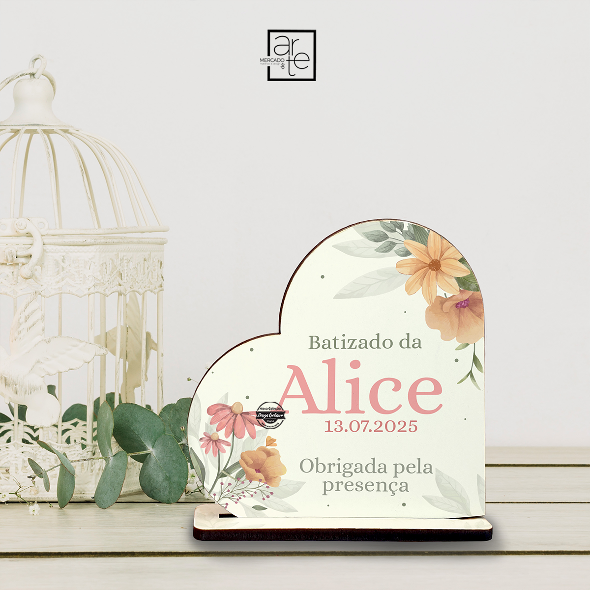 Lembrança de batizado moldura coração
