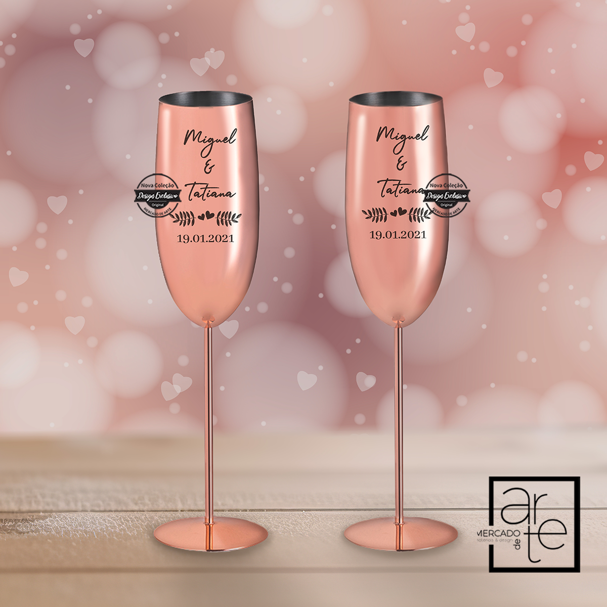 Um brinde ao AMOR! Copos de champanhe metalizados rosa gold personalize com nomes e data ou com pequena frase que desejar.Vendido em conjunto. REF: MA-NAM487 Material Aço.