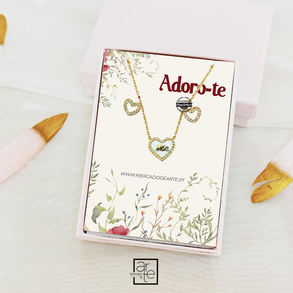 Conjunto com caixinha corações "Mãe"