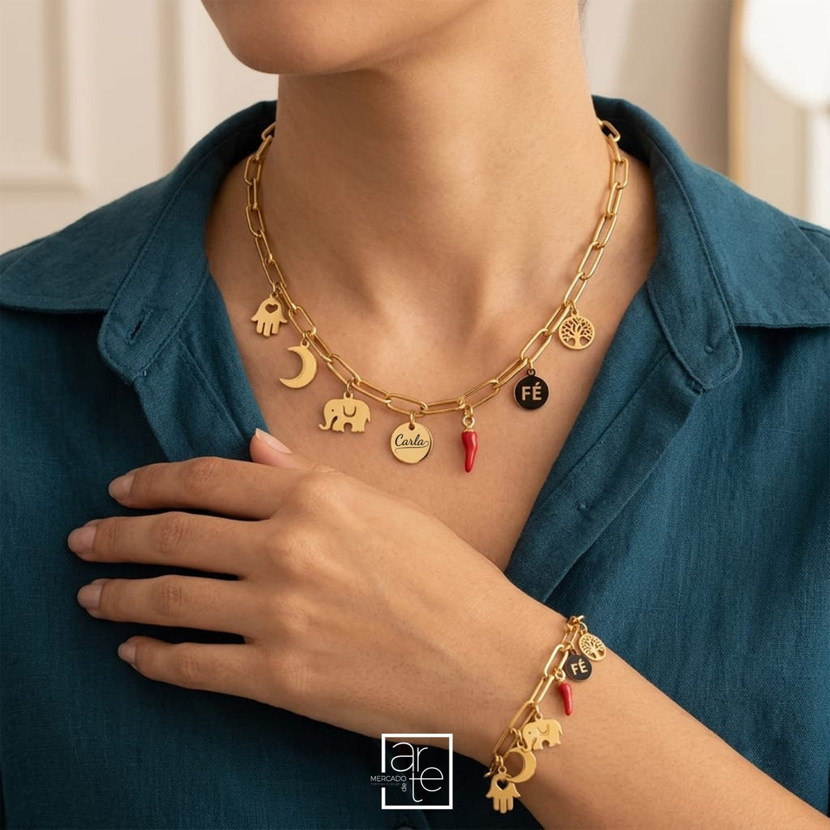 Este é o momento de usar acessórios que combinam consigo! ✨
A nossa coleção de fios traz peças modernas, delicadas e cheias de personalidade, perfeitas para complementar qualquer look e tornar cada momento ainda mais especial.
Conjunto fio e pulseira amuletos "Fé", personalizado com nome ou palavra que desejar.
Estilo, significado e personalidade — tudo num só fio! 🤍