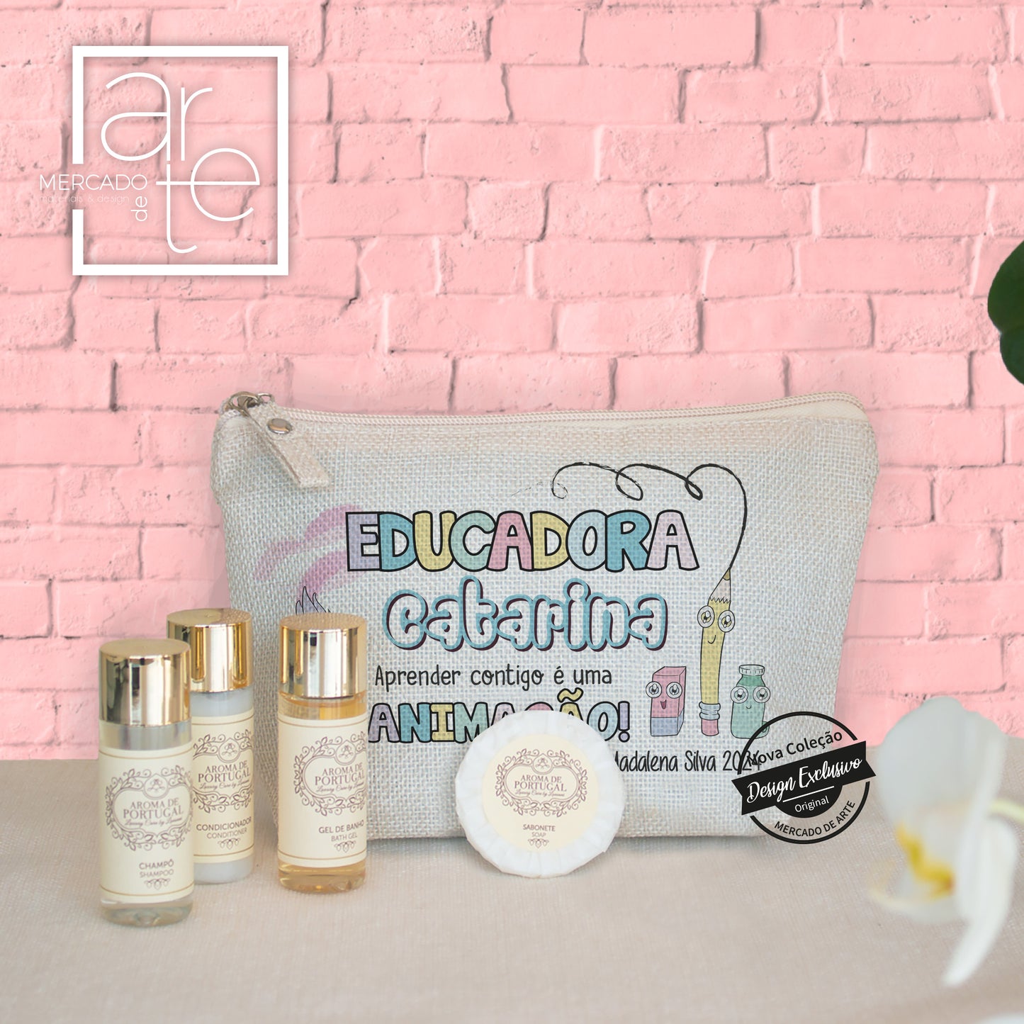 Bolsa e cosméticos "Aprender contigo é uma animação"