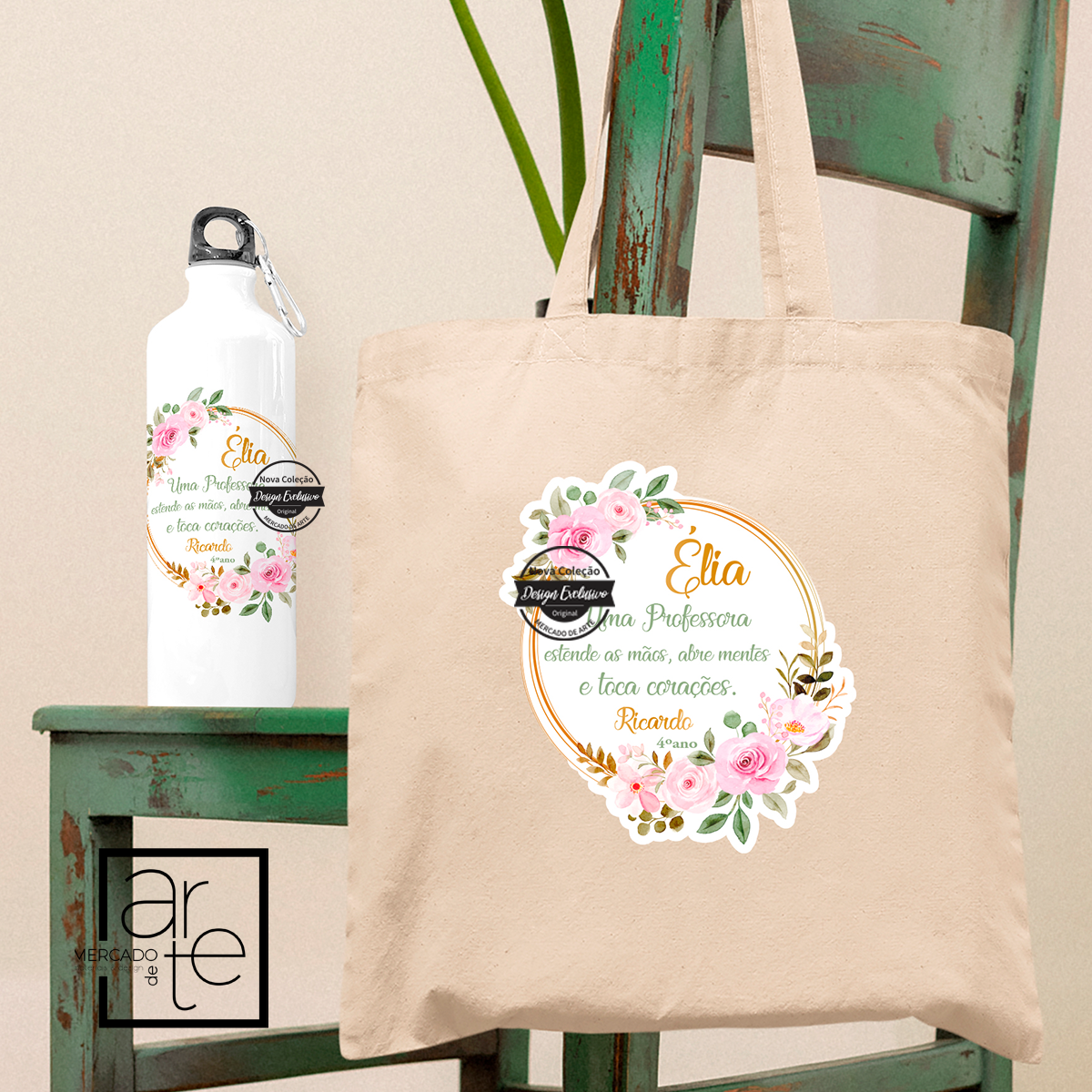 Faça conjuntos com as suas coleções preferidas! Esta coleção é uma das nossas. Saco da coleção florida "Uma professora, estende as mãos. abre mentes e toca corações". Vendido em conjunto ou separadamente. Personalize com a frase que desejar. REF:ESC207 Material Saco de tecido. Garrafa de alumínio com capacidade de 800ml .