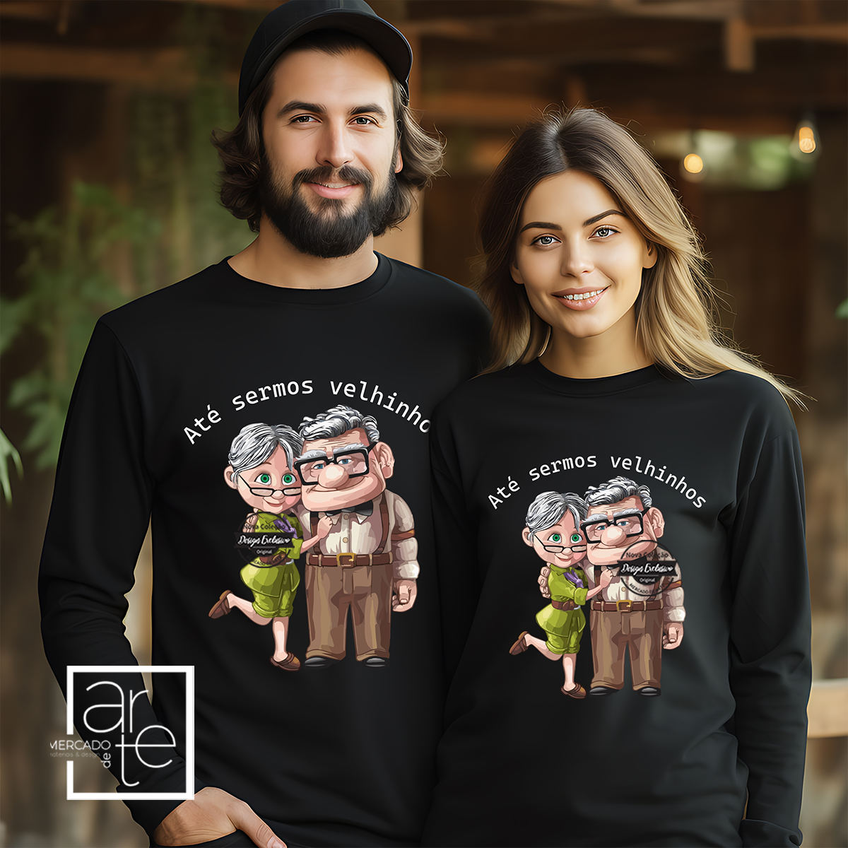 Novidade ! Sweats "Até sermos velhinhos". O presente ideal para a sua cara metade para qualquer ocasião. Vendido em conjunto ou separadamente. Disponíveis do S ao XXL. REF: MA-NAM490 Composição: 80 % algodão e 20 % poliéster, c