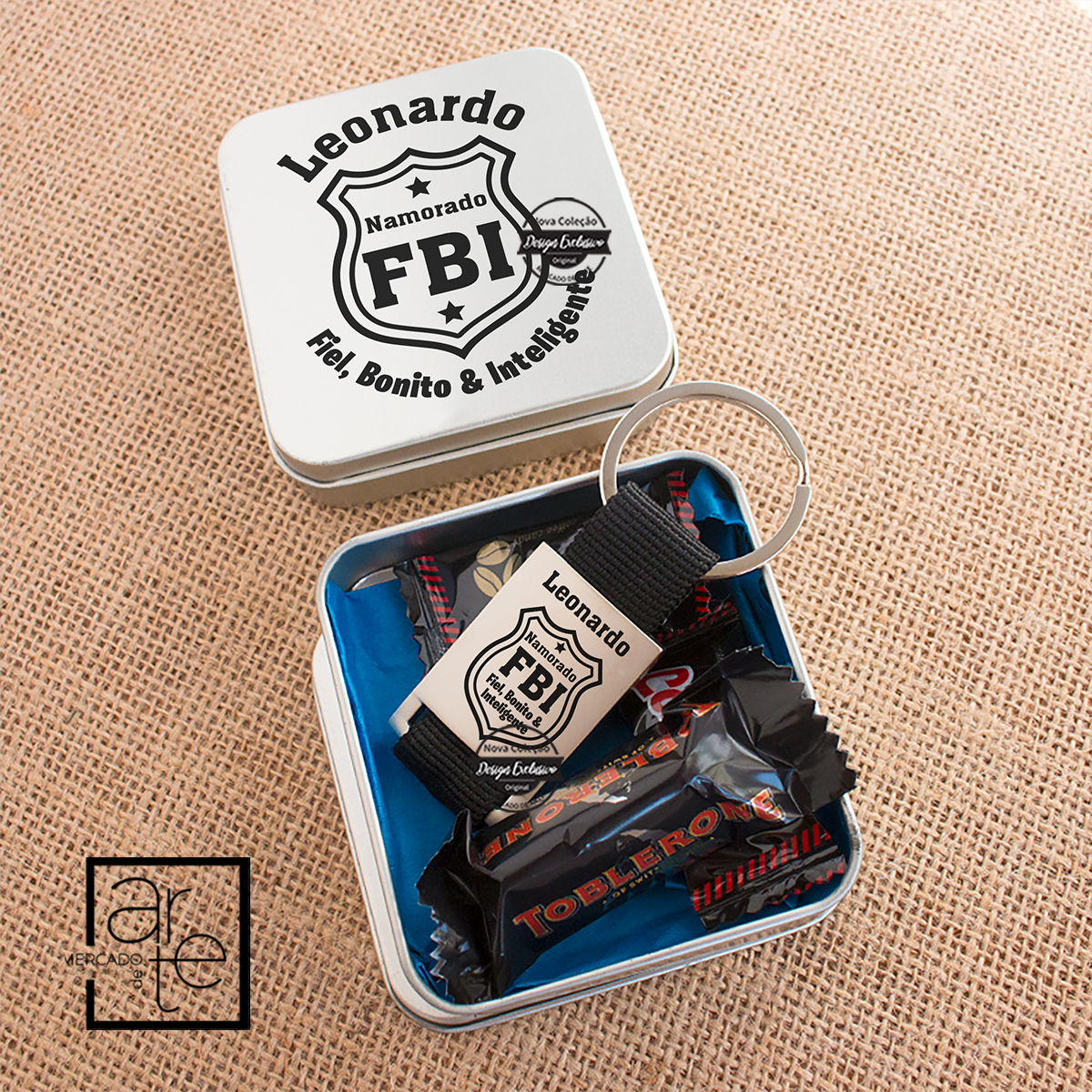 Porta-chaves com caixa "Namorado FBI"