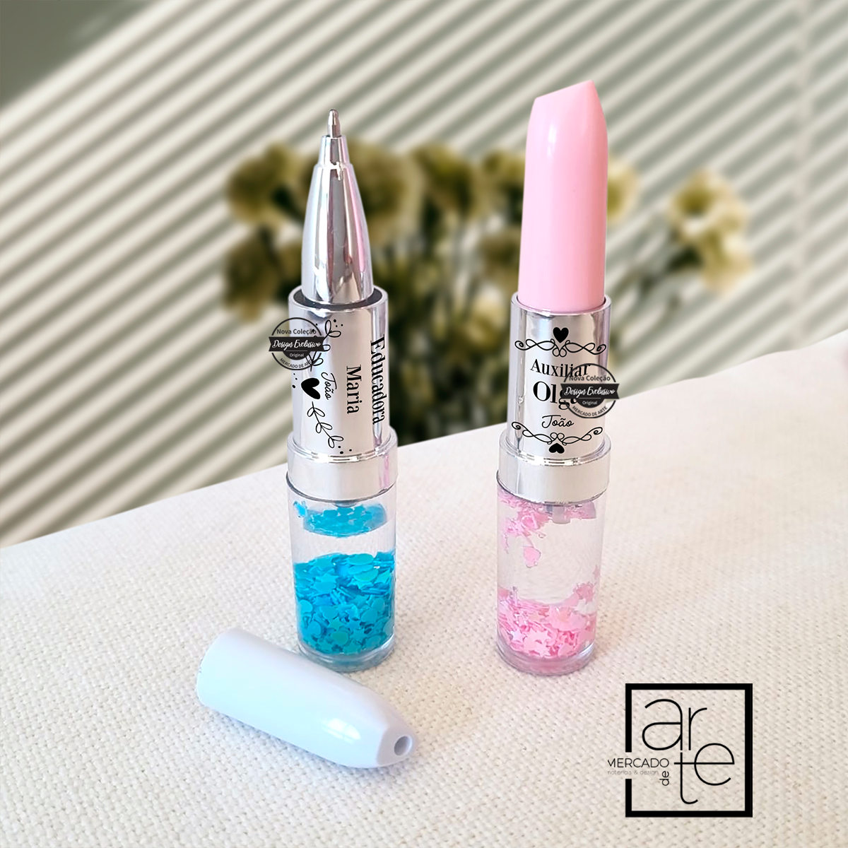 Novidade! Caneta em formato de batom com água e estrelinhas! Encontre connosco as lembranças mais originais e económicas para oferecer este final de ano letivo. Personalize como desejar ou escolha igual à nossa imagem. REF: ESC225