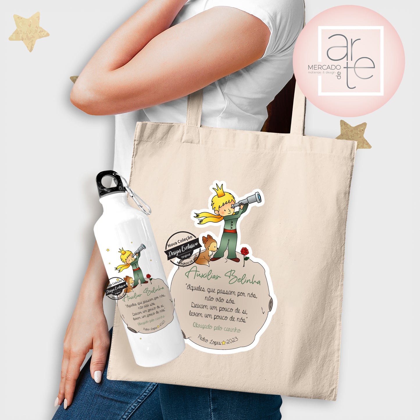 NOVA ILUSTRAÇÃO - Exclusivo Mercado de Arte! Faça conjuntos com as suas coleções preferidas! Esta coleção é uma das nossas preferidas! Saco e / ou garrafa " Principezinho". Vendido em conjunto ou separadamente. Personalize com a frase que desejar. O presente personalizado, diferente, util e ao melhor preço que pode encontrar. Uma sugestão perfeita para oferecer no final das aulas a professores, educadoras e auxiliares.