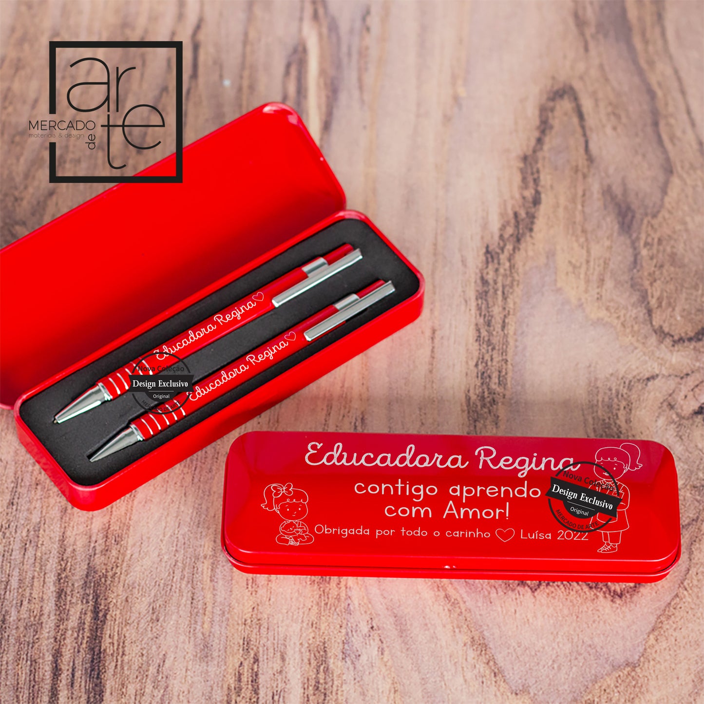 Estojo com caneta e lapiseira "Contigo aprendo com amor"