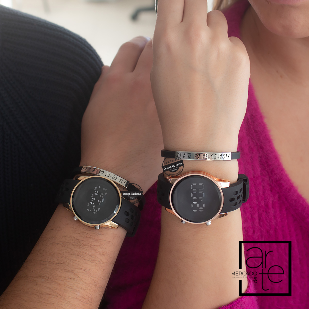 Conjunto relógio digital e pulseira "Iniciais e data"