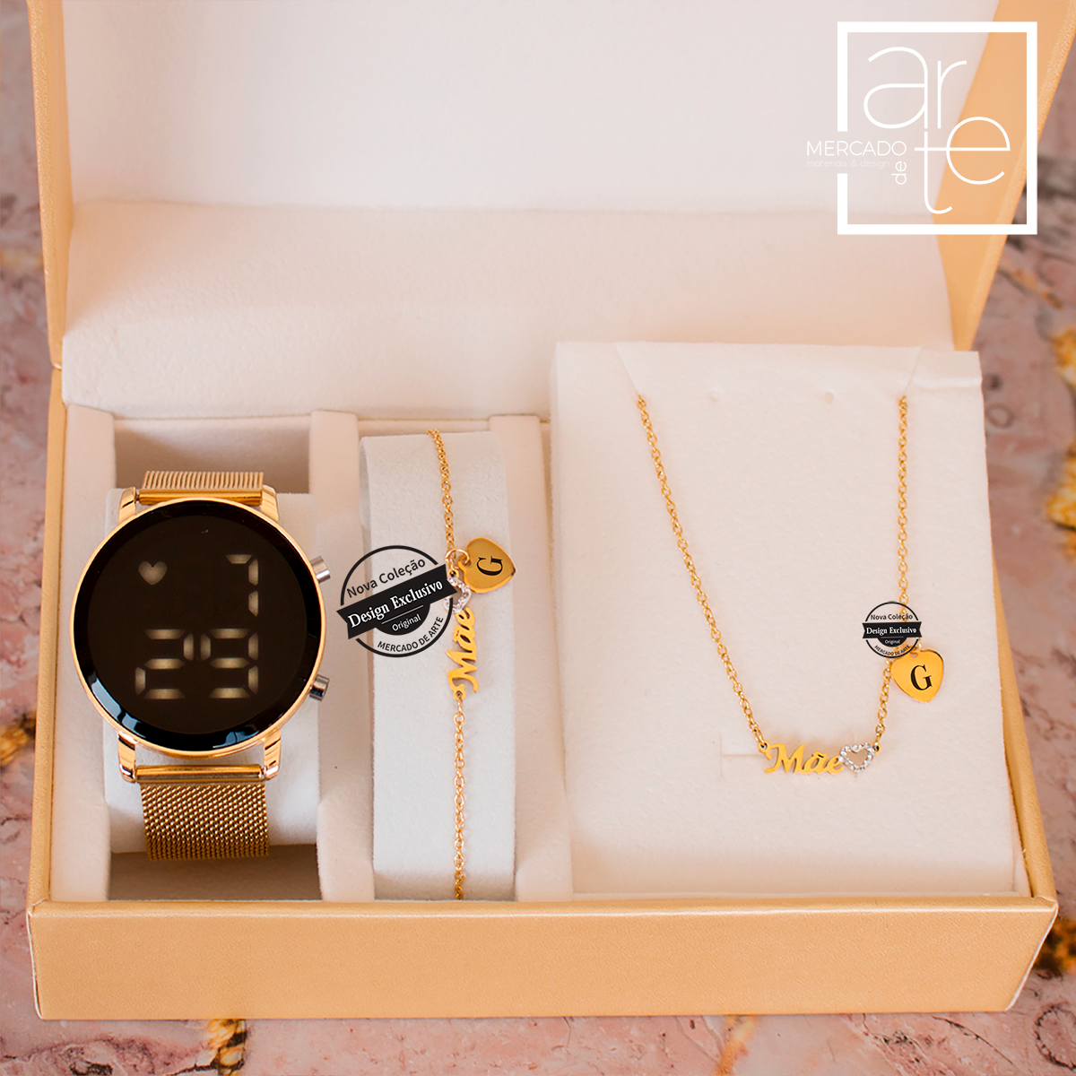 Conjunto Mãe "iniciais" relógio digital + pulseira + fio