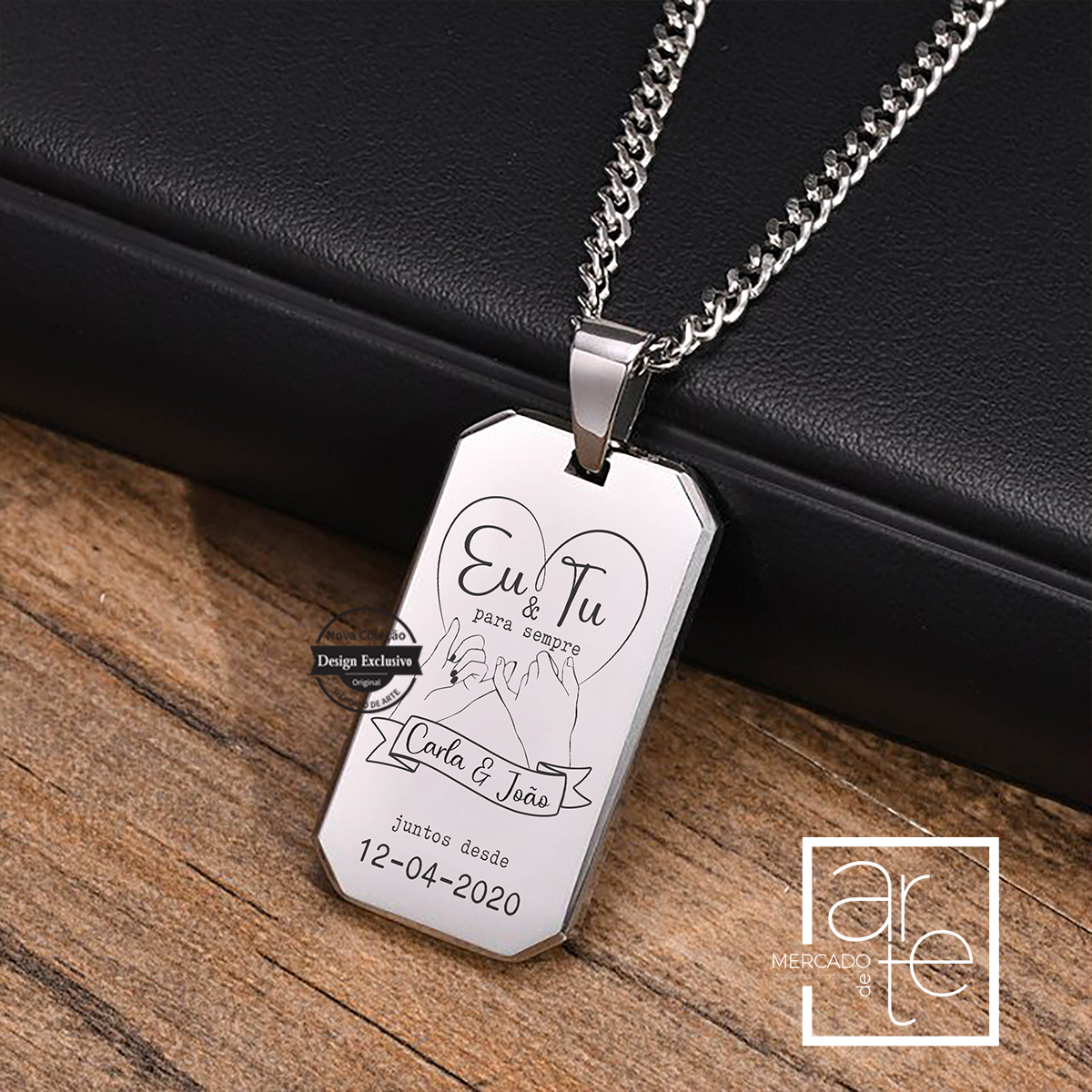 Uma novidade bastante pedida pelas nossas clientes e finalmente chegou! Fio de homem em aço inóx personalizado. Personalize com os dados ou pequena frase que desejar.