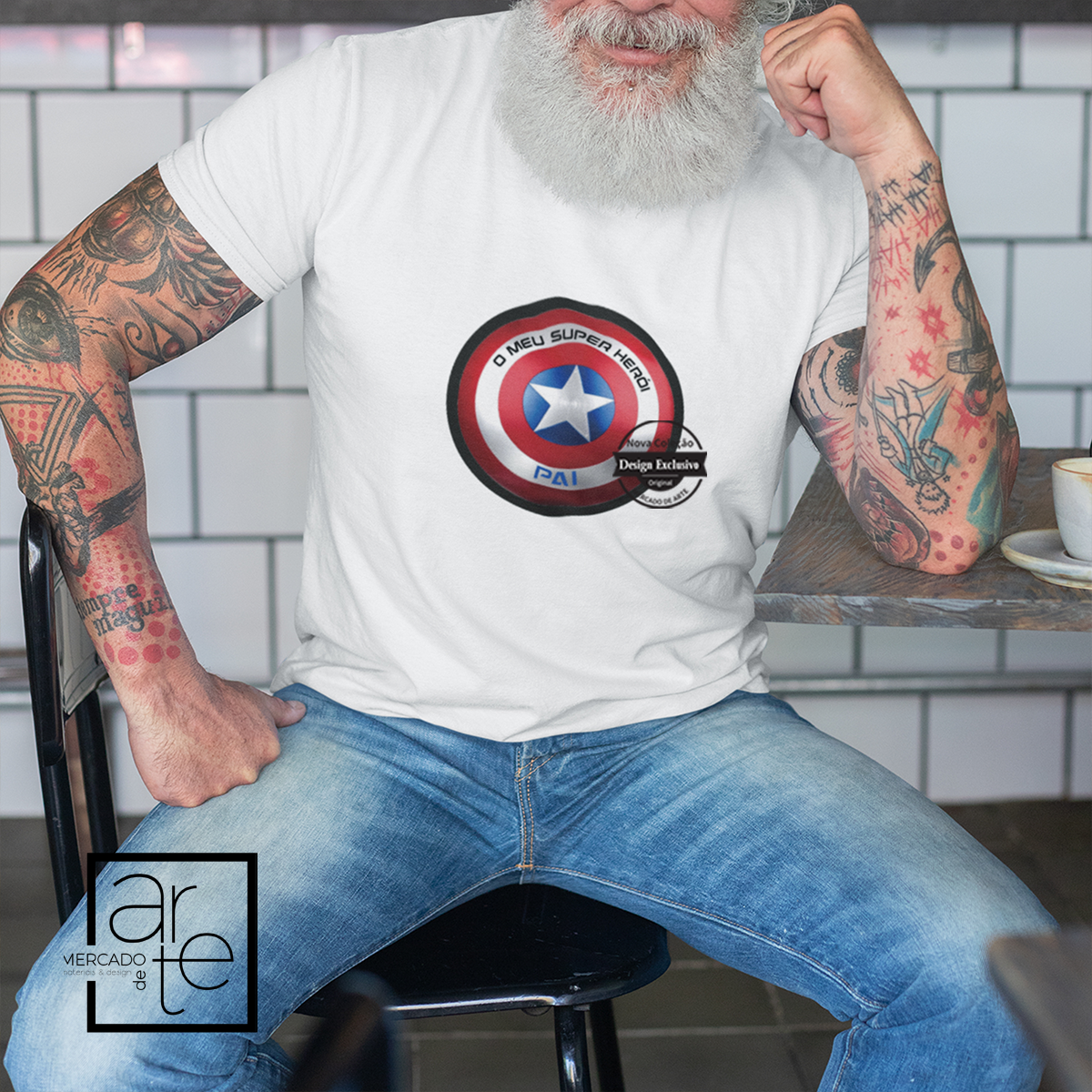 T-shirt 100% algodão " O meu super herói"