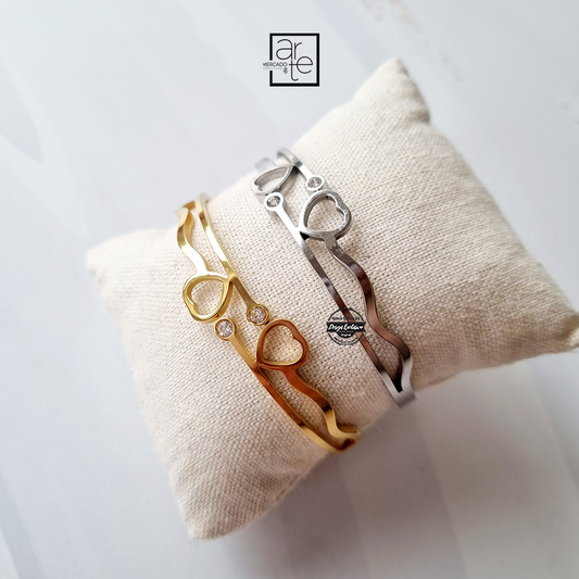 Conjunto pulseira escrava e pérolas
