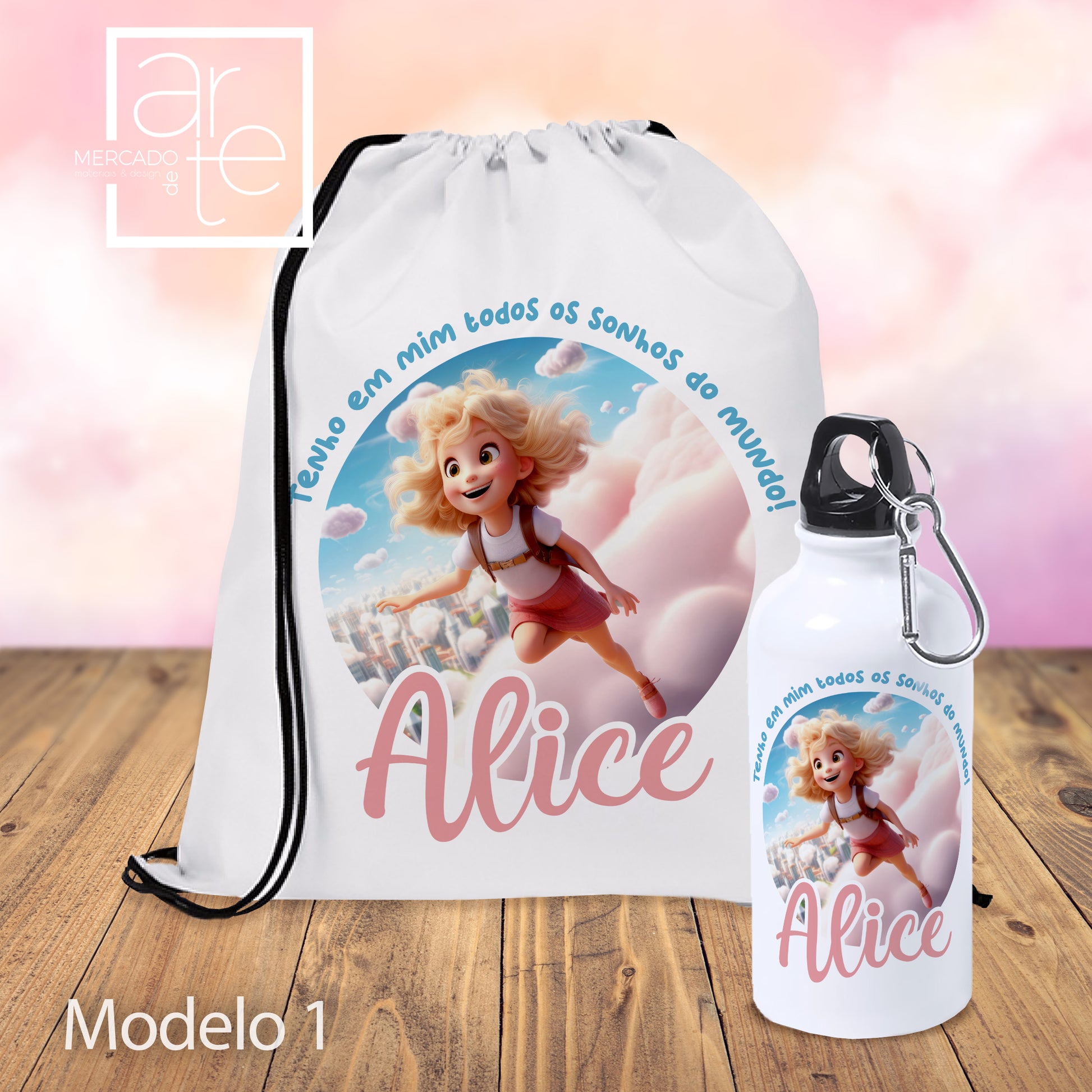 Quantas meninas sonhadoras temos por ai? Um presente ideal para o dia da criança, aniversário ou para o regresso às aulas! Conjunto mochila e/ou garrafa " tenho em mim todos os sonhos do mundo" pode ser personalizado ao seu gosto.