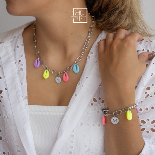 Conjunto  buzio fuschia "Inicial"