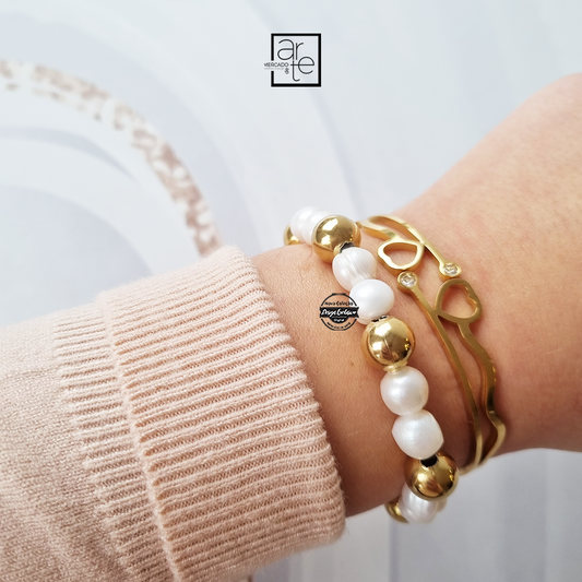 Conjunto pulseira escrava e pérolas