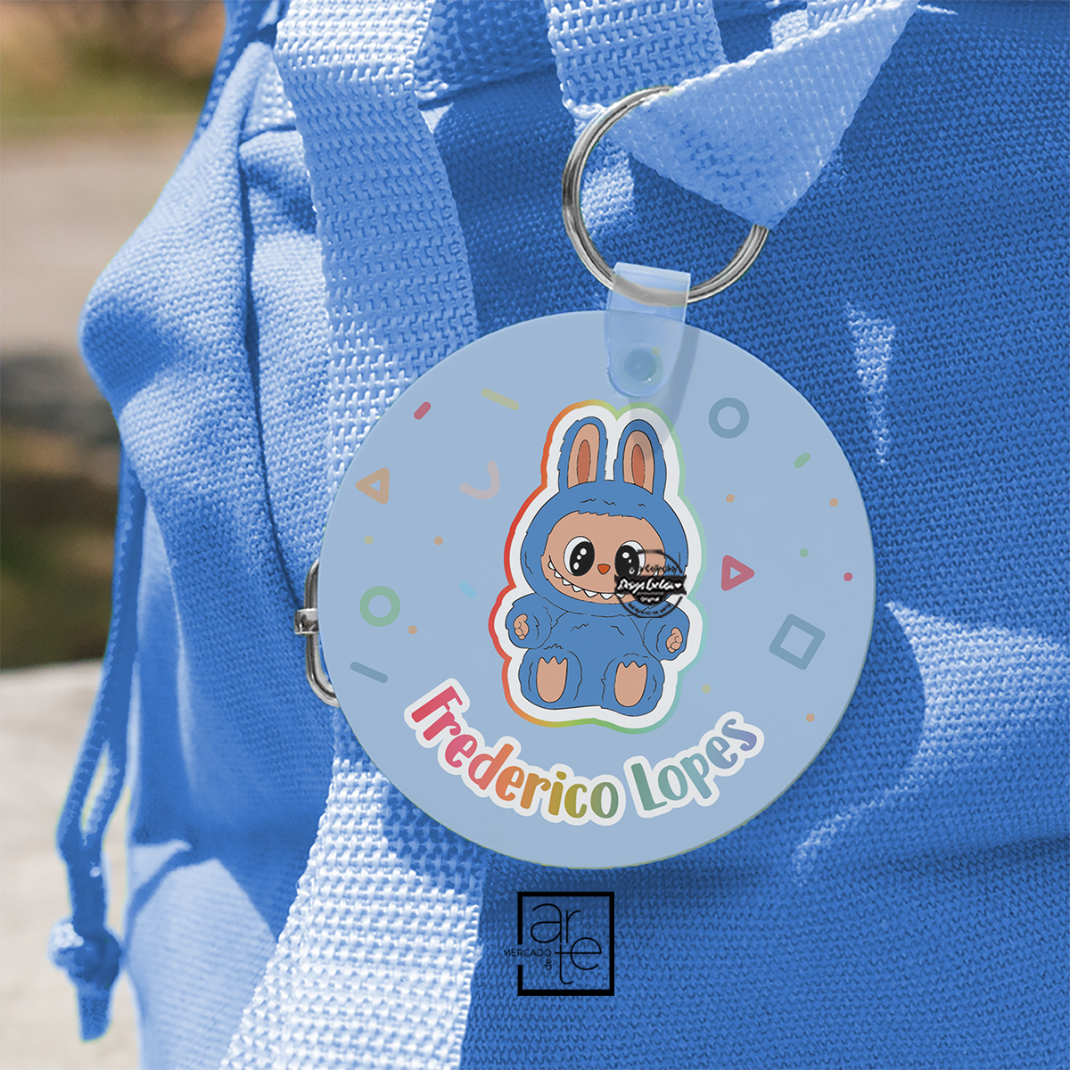 Identificador de mochila "labubu"