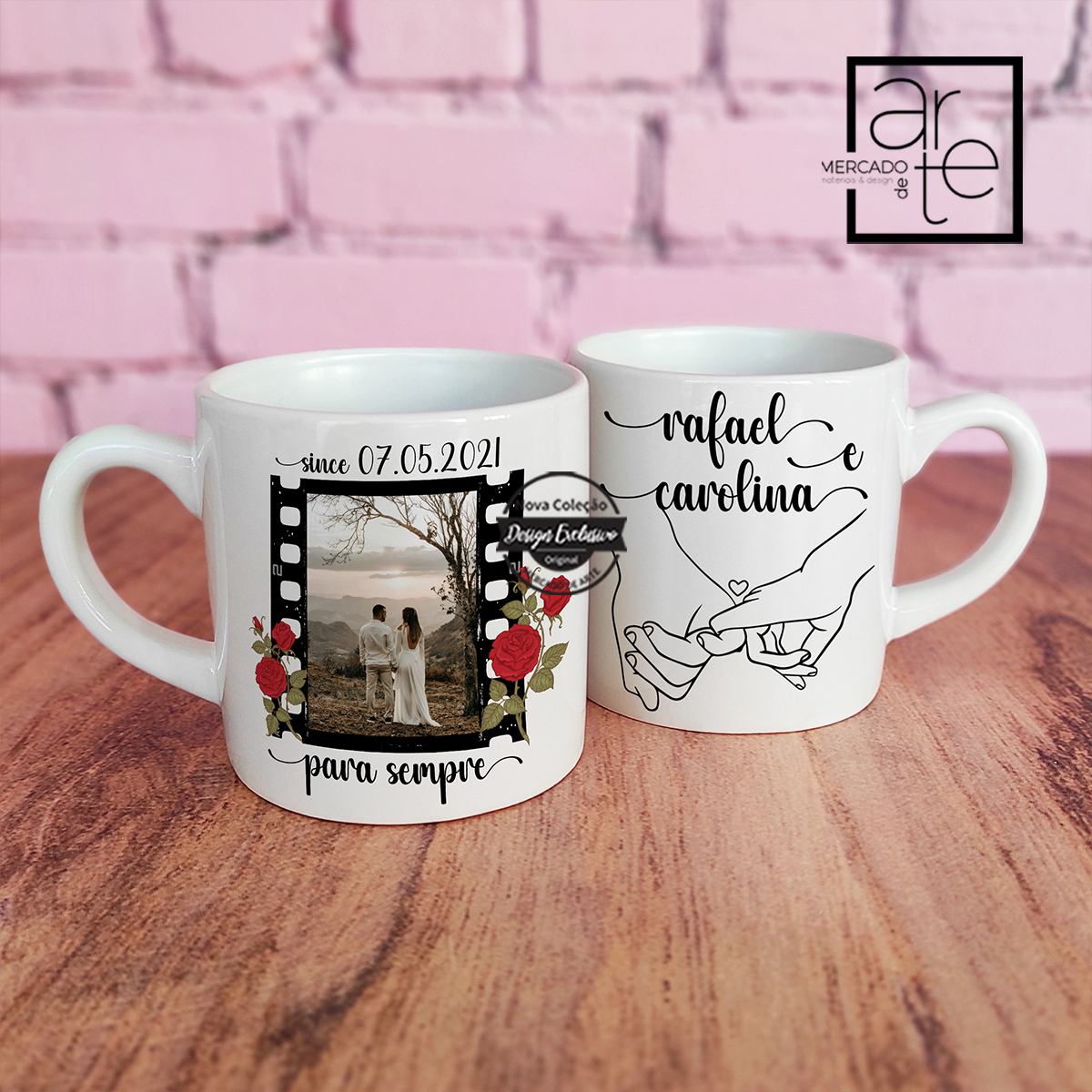 Novidade!  Caneca com fotografia pinky promise "Desde...". O presente ideal para adaptar a sua fotografia preferida. Personalize como desejar .  REF: MA-NAM427  Material Cerâmica. Capacidade 350ml.