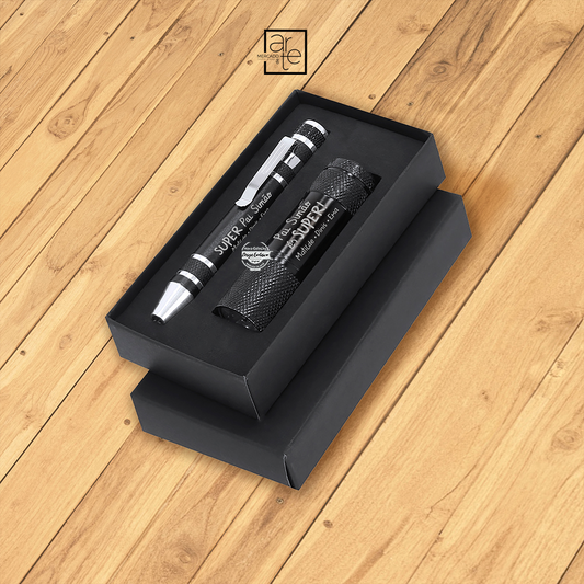 Conjunto lanterna e mini ferramentas "Super Pai"