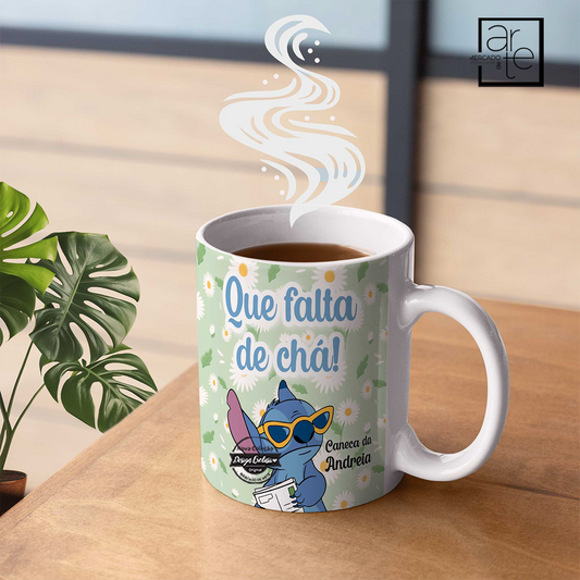 Caneca stitch "Que falta de chá"