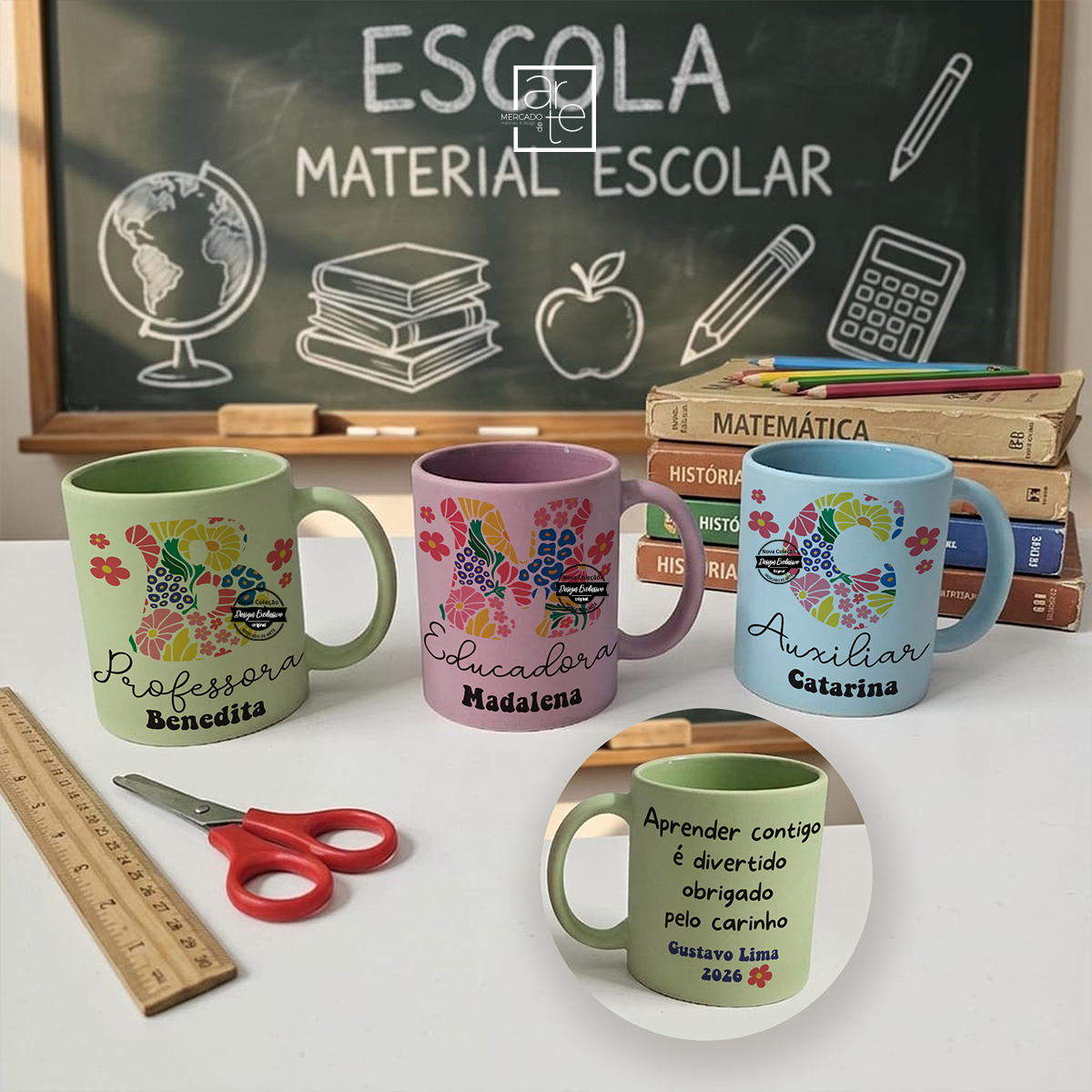 Porque há professores que deixam marca para a vida.

Caneca professora inicial "Aprender contigo é divertido, obrigada pelo carinho" o conjunto perfeito para agradecer todo o carinho, dedicação e paciência ao longo do ano letivo.

Com um design floral, personalizado com nome e frase, torna-se uma recordação única e cheia de significado.