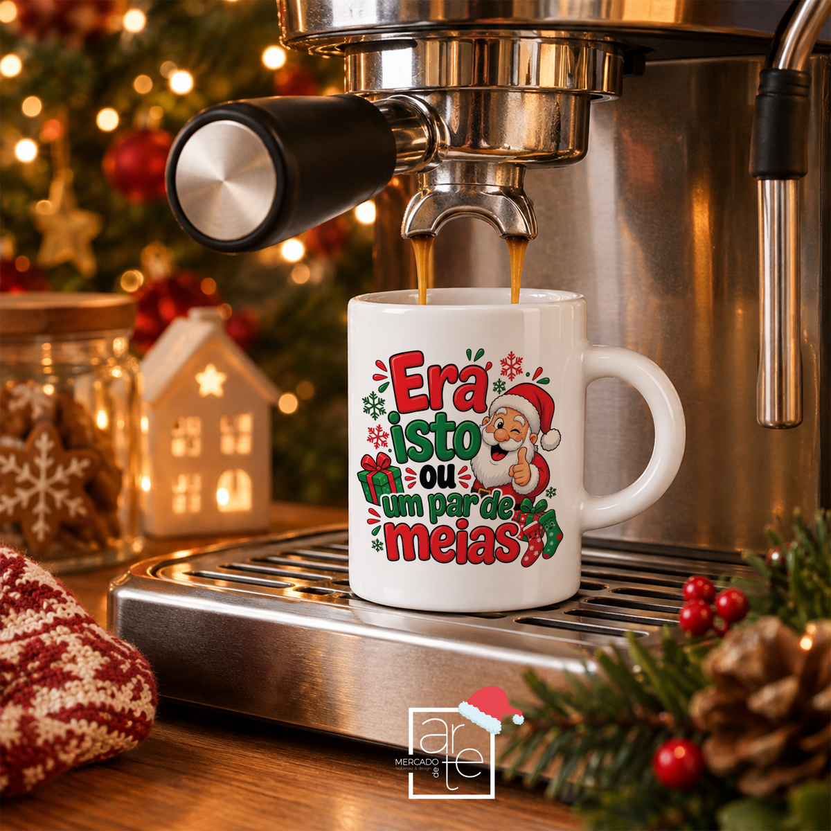 Este Natal, oferece sorrisos, boa disposição e uma boa dose de humor! 🎁

Chávena de café Pai Natal "Era isto ou um par de meias", é perfeito para quem adora prendas originais, divertidas e cheias de espírito natalício.

Ideal para surpreender amigos, família ou aquele amigo secreto que merece algo diferente, porque, convenhamos, há prendas que aquecem o coração… e outras que dão vontade de rir! 😂

Porque neste Natal, entre tantas surpresas… era isto ou um par de meias! 🎄