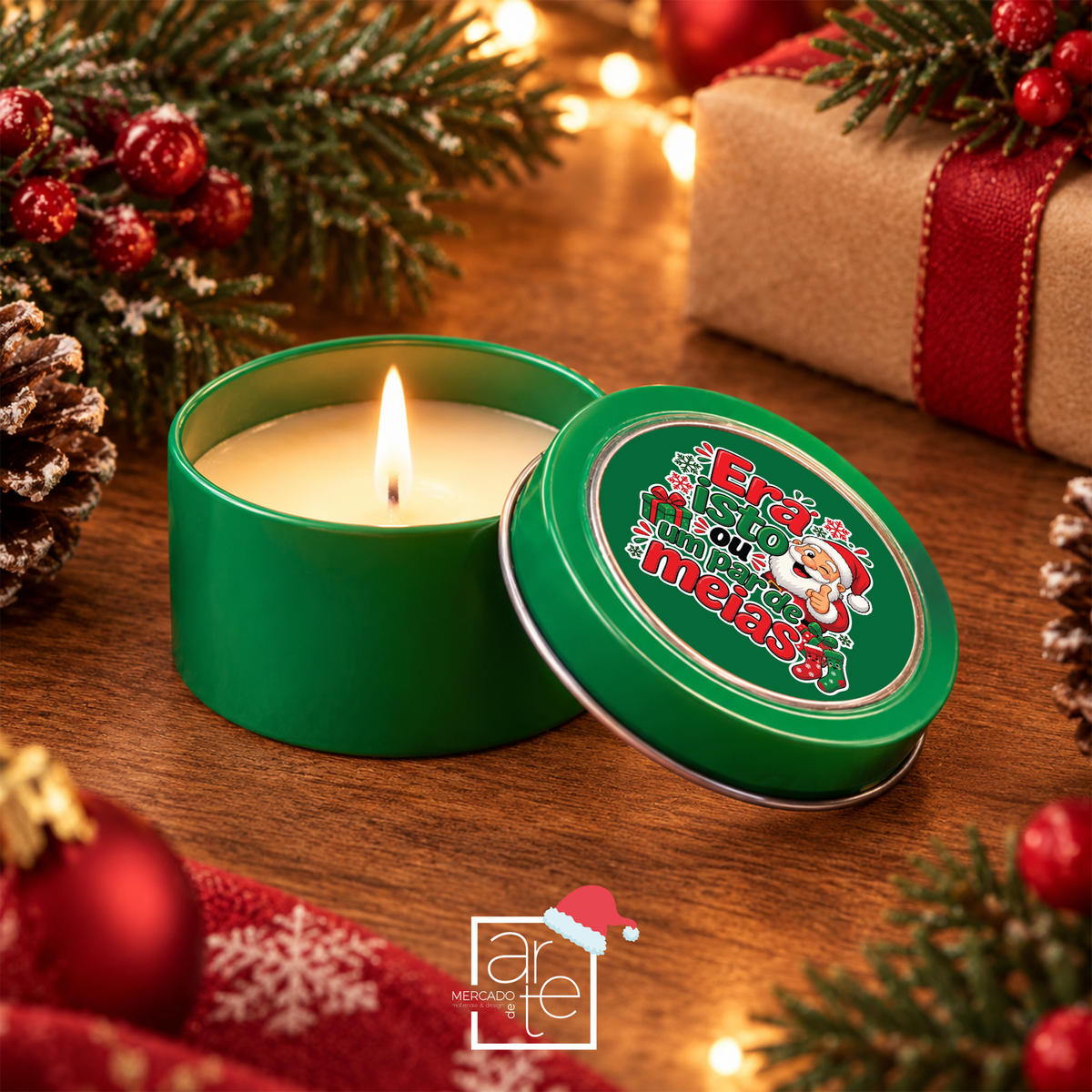 Este Natal, oferece sorrisos, boa disposição e uma boa dose de humor! 🎁

Vela Pai Natal "Era isto ou um par de meias", é perfeito para quem adora prendas originais, divertidas e cheias de espírito natalício.

Ideal para surpreender amigos, família ou aquele amigo secreto que merece algo diferente, porque, convenhamos, há prendas que aquecem o coração… e outras que dão vontade de rir! 😂

Porque neste Natal, entre tantas surpresas… era isto ou um par de meias! 🎄