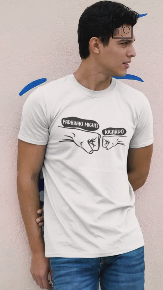 T-shirt padrinho "fist bump"