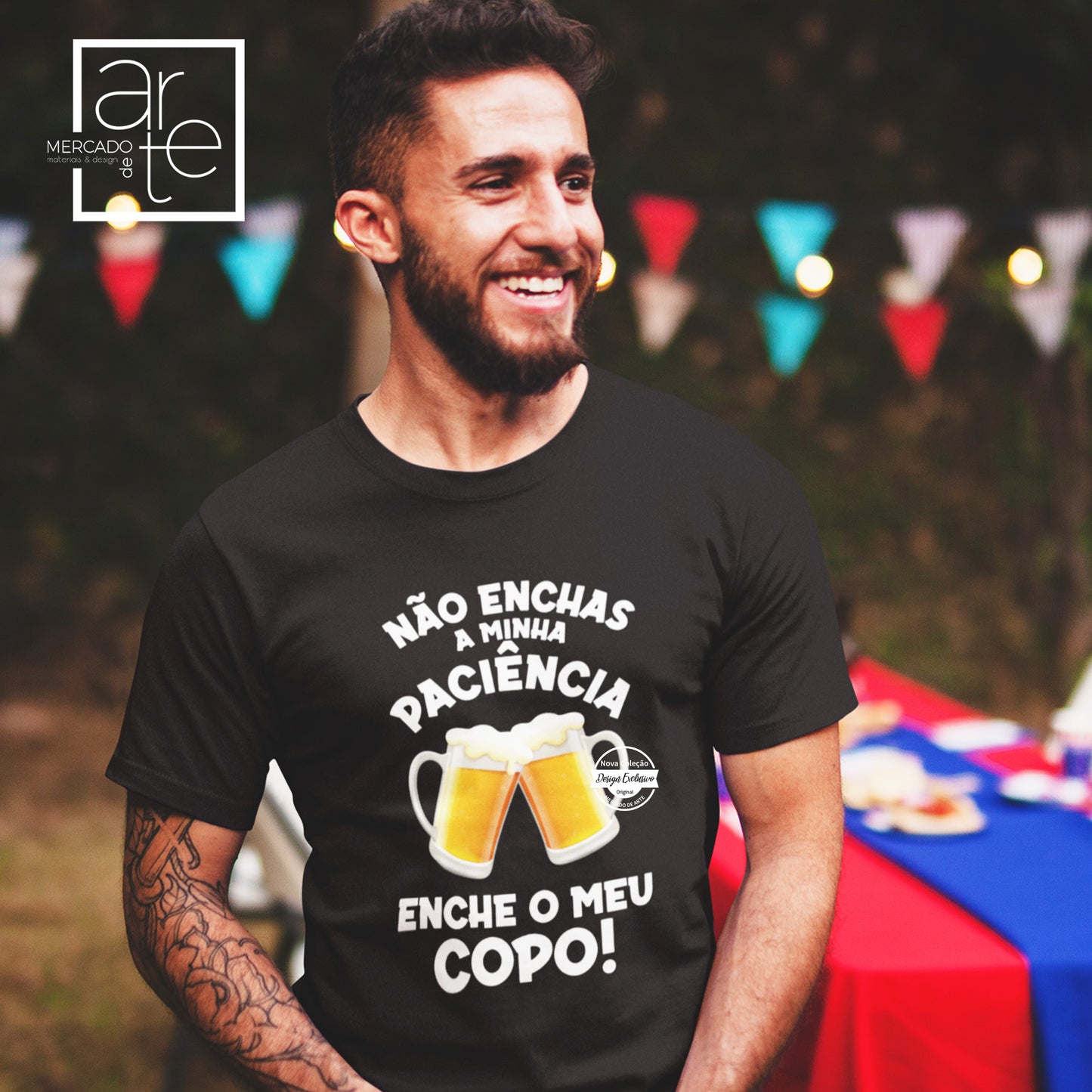 A t-shirt perfeita para momentos em que estamos com amigos, sem duvida vai haver gargalhadas e rodadas. Se procura um presente de aniversário, sem duvida é uma excelente opção! T-shirt " Não enchas a minha paciência... enche o meu copo! " AQUI está ela. Pode personalizar a seu gosto e está disponível do tamanho S ao XXL.REF: TPS024 Material: 100 % Algodão