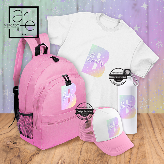 conjunto personalizado de mochila, t-shirt, boné e garrafa de 800ml . Regresso às aulas 